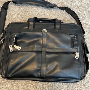 American Tourister brief case/ laptop bag